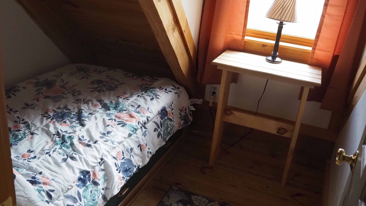 Photo of Bedroom in Town of Catharine