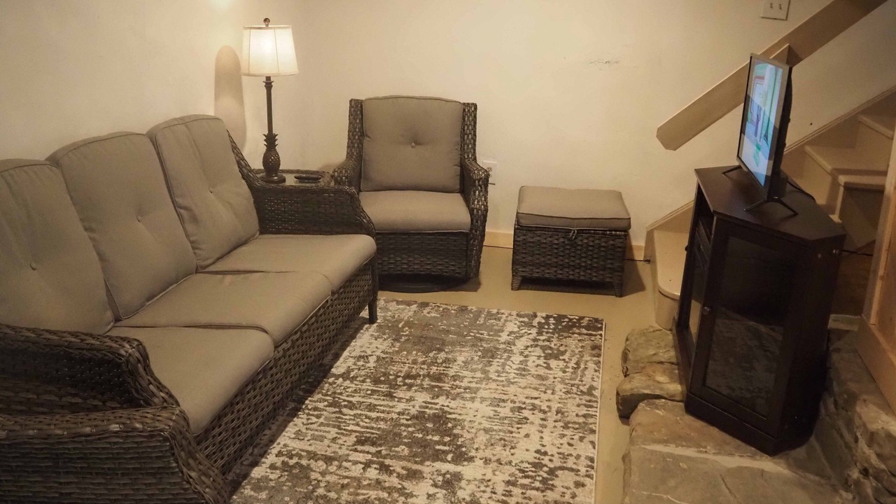 Photo of Livingroom in Town of Catharine