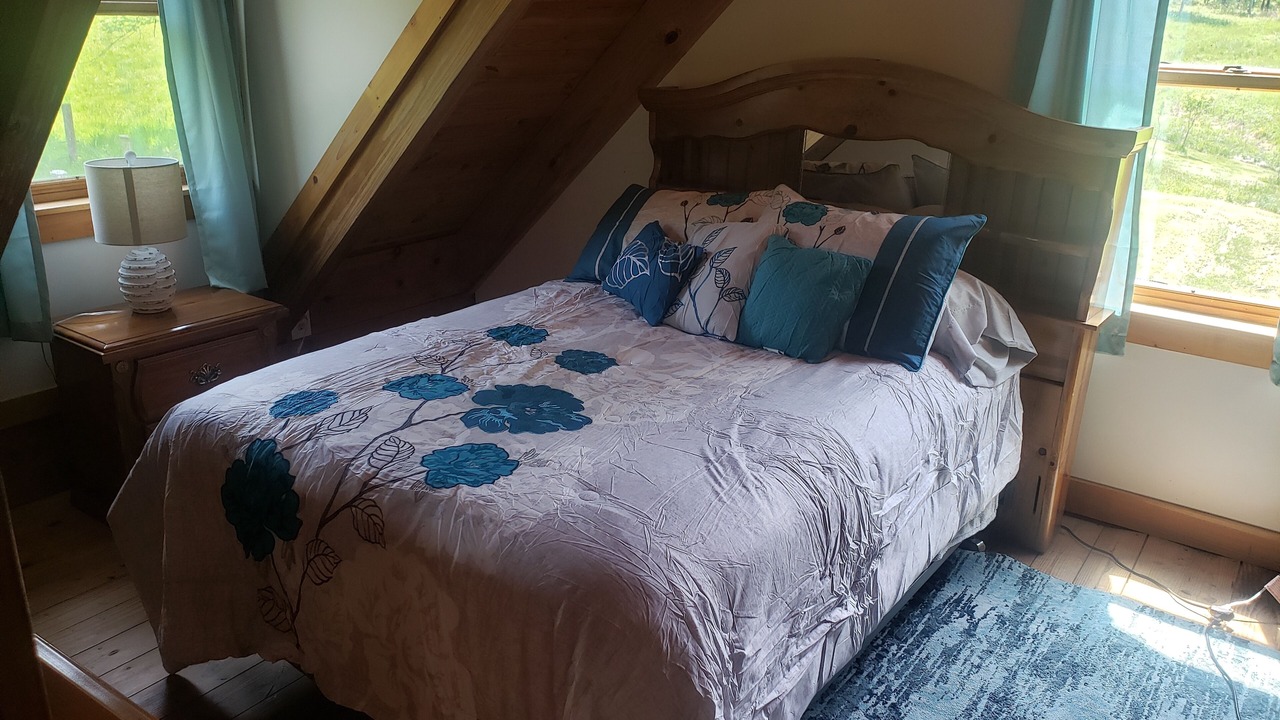 Photo of Bedroom in Town of Catharine