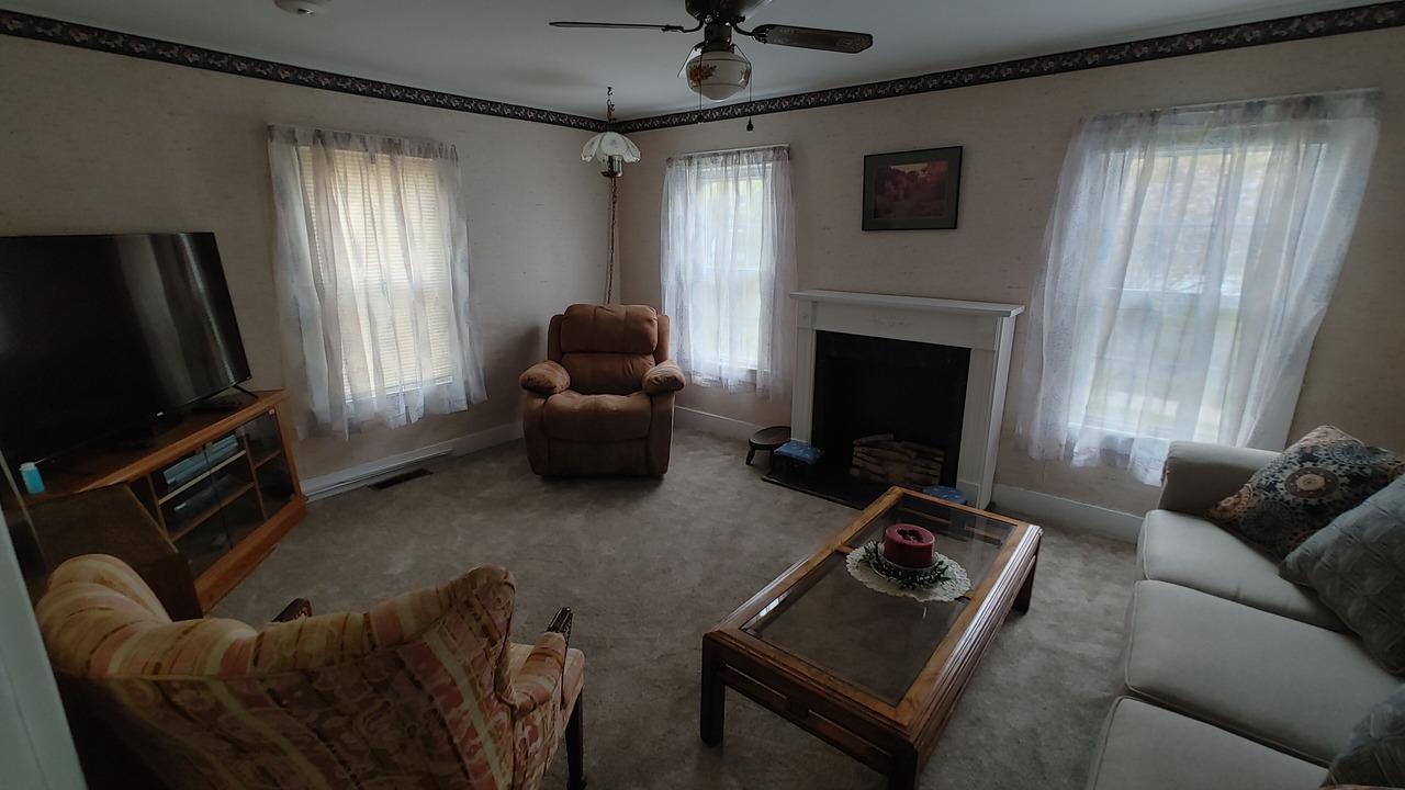 Photo of Livingroom in Canandaigua