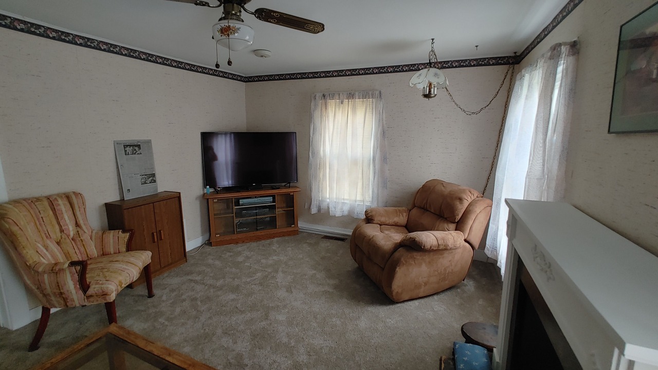Photo of Livingroom in Canandaigua