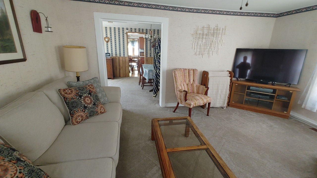 Photo of Livingroom in Canandaigua