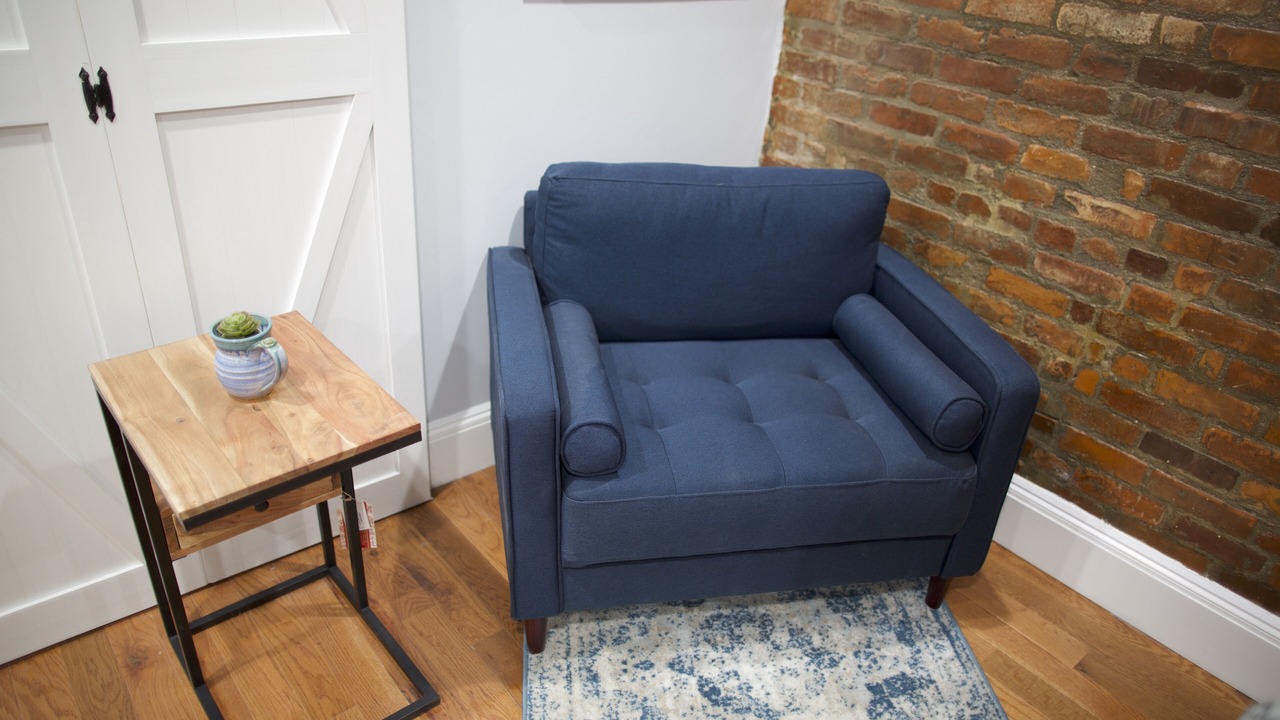 Photo of Livingroom in Meeting House Hill