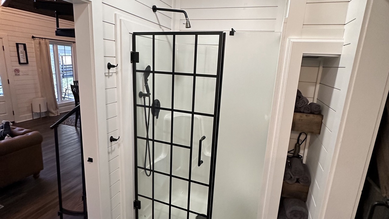 Photo of Bathroom in Williamson