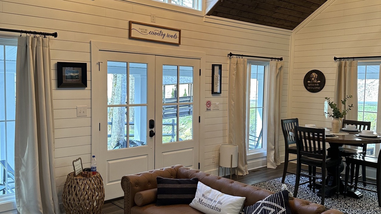 Photo of Livingroom in Williamson