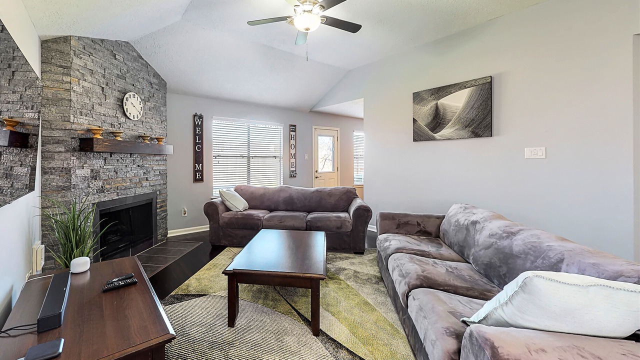 Photo of Livingroom in Pearland