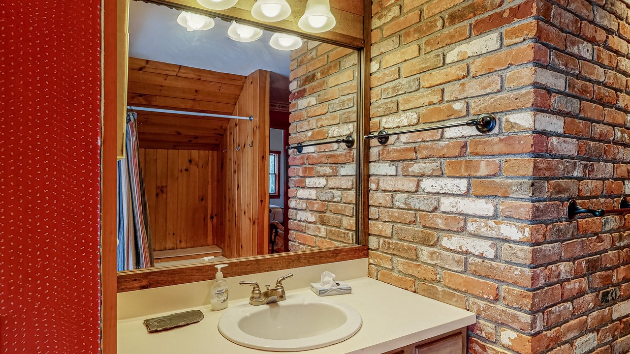 Photo of Bathroom in Winhall