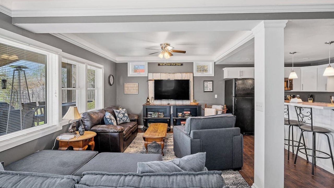 Photo of Livingroom in Northville
