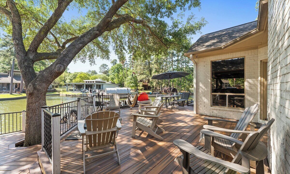 Photo of Patio Balcony in Walden on Lake Conroe