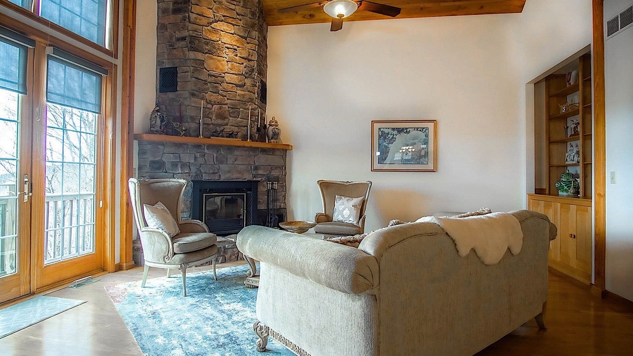 Photo of Livingroom in Snowshoe