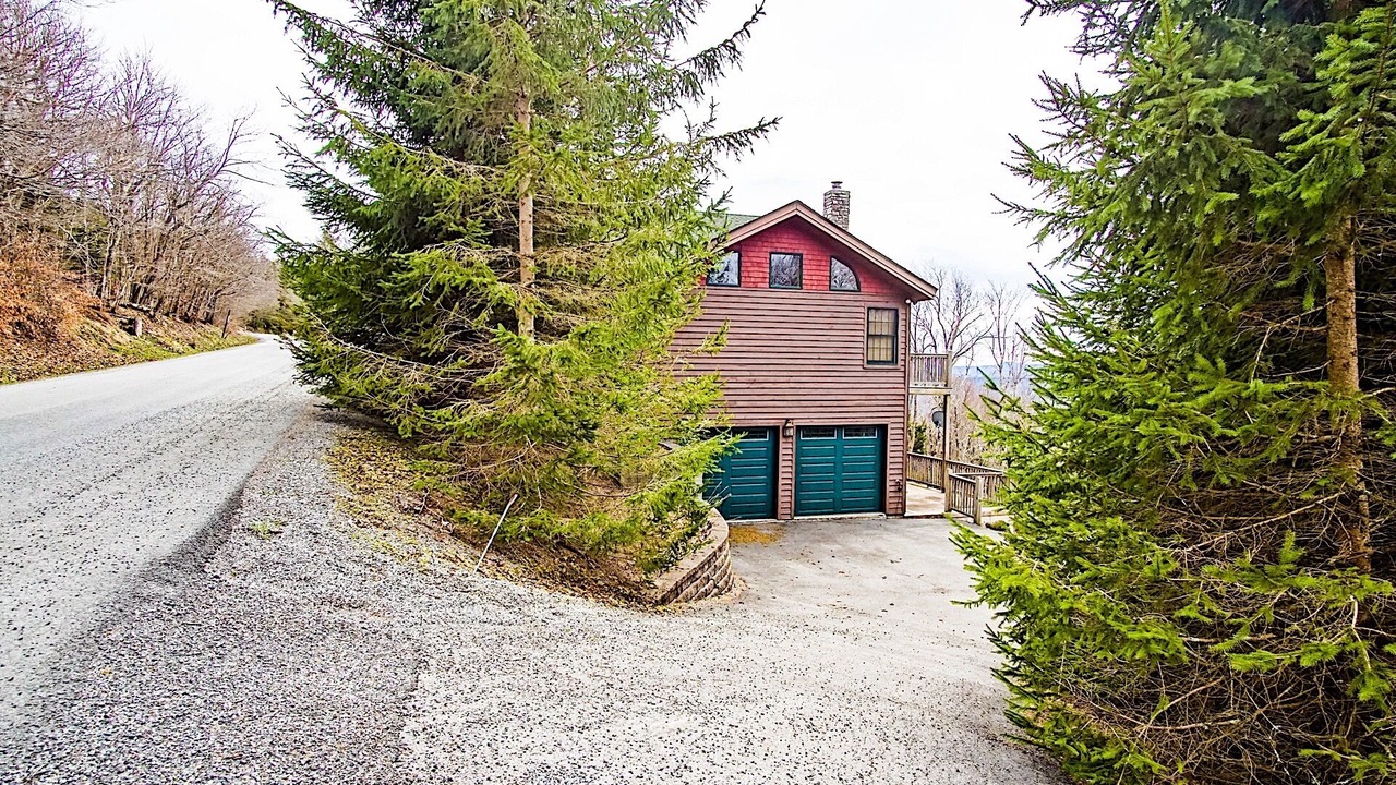 Photo of Outdoor in Snowshoe