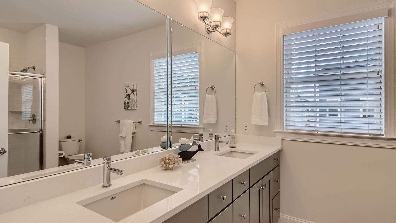 Photo of Bathroom in Normandy Beach