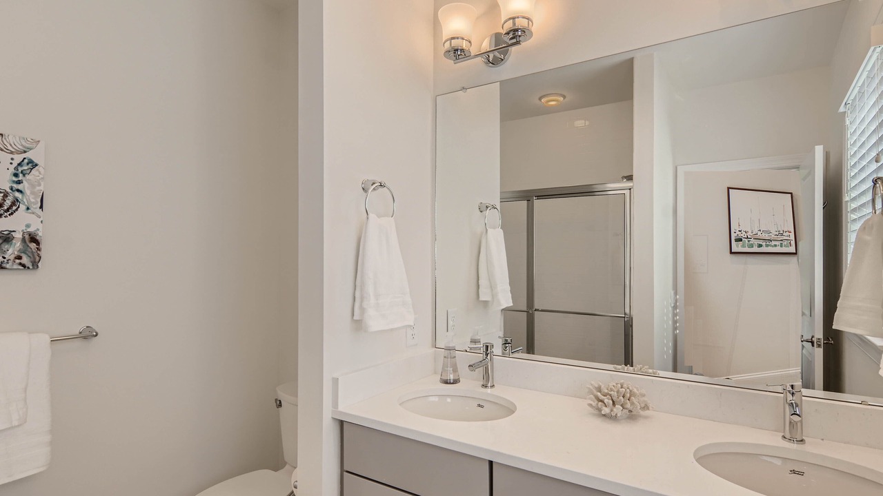 Photo of Bathroom in Normandy Beach
