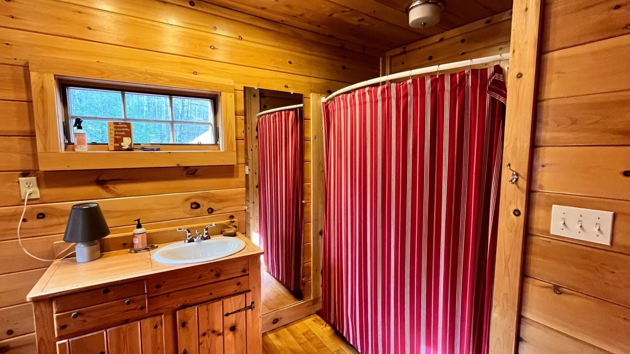 Photo of Bathroom in Stratton and Bromley Ski Areas
