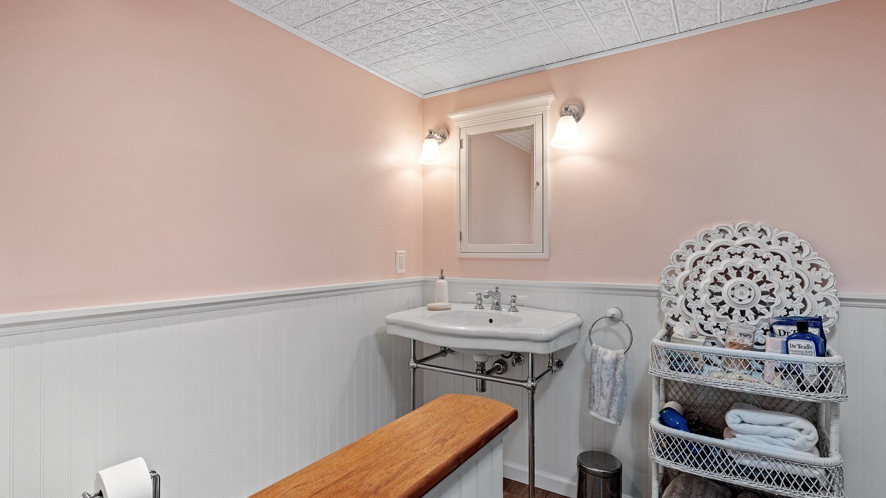 Photo of Bathroom in Campton