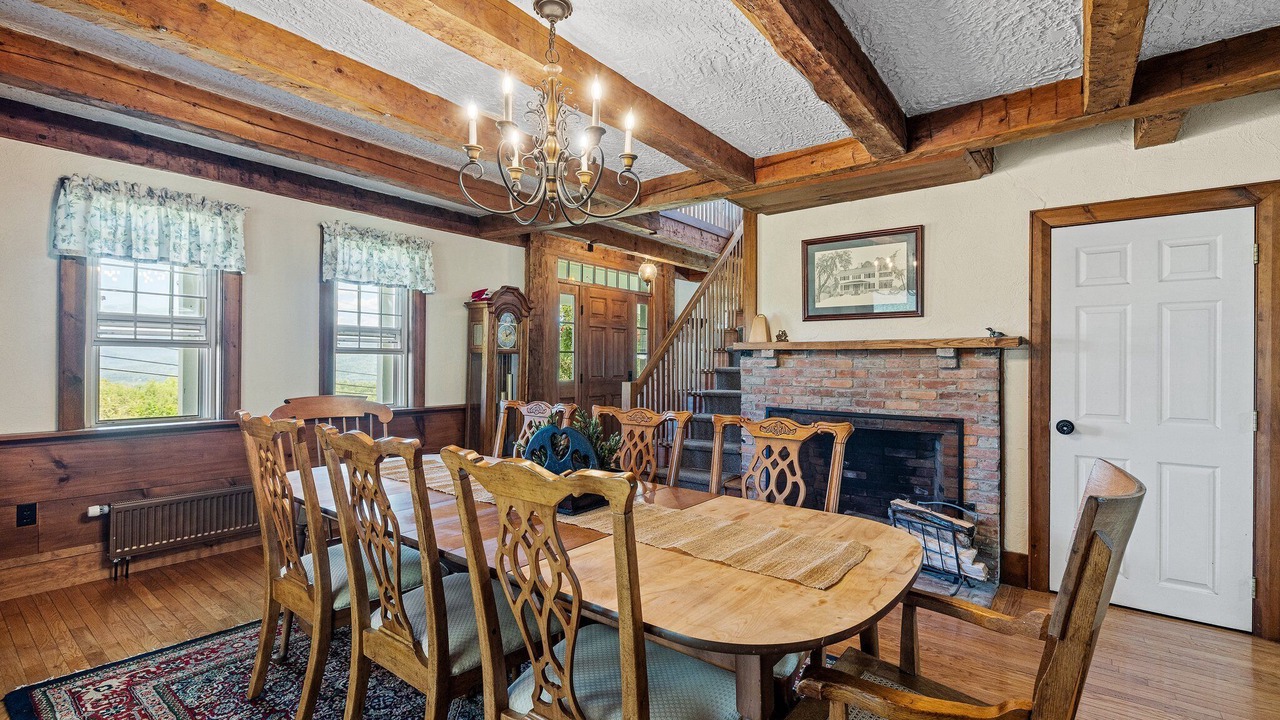 Photo of Livingroom in Campton