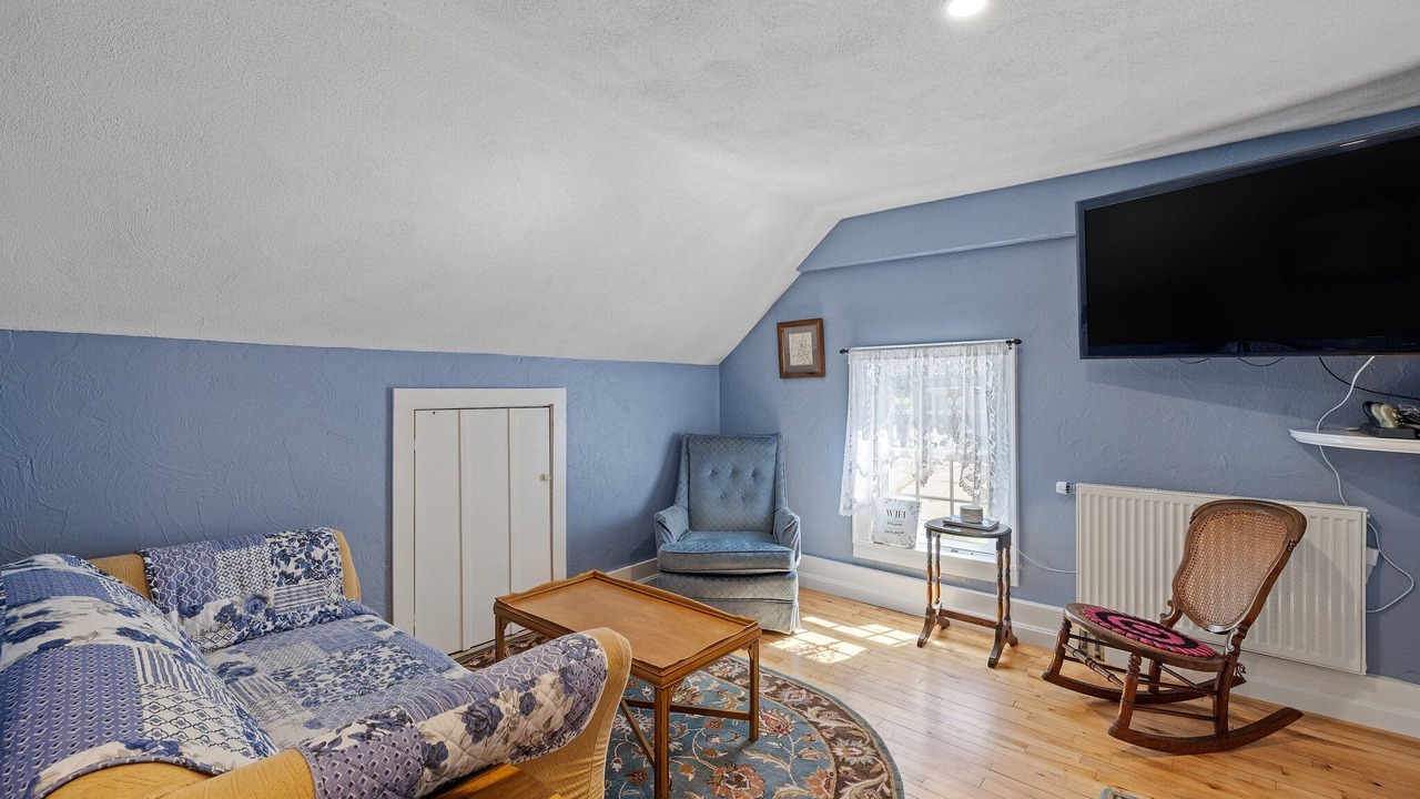 Photo of Bedroom in Campton