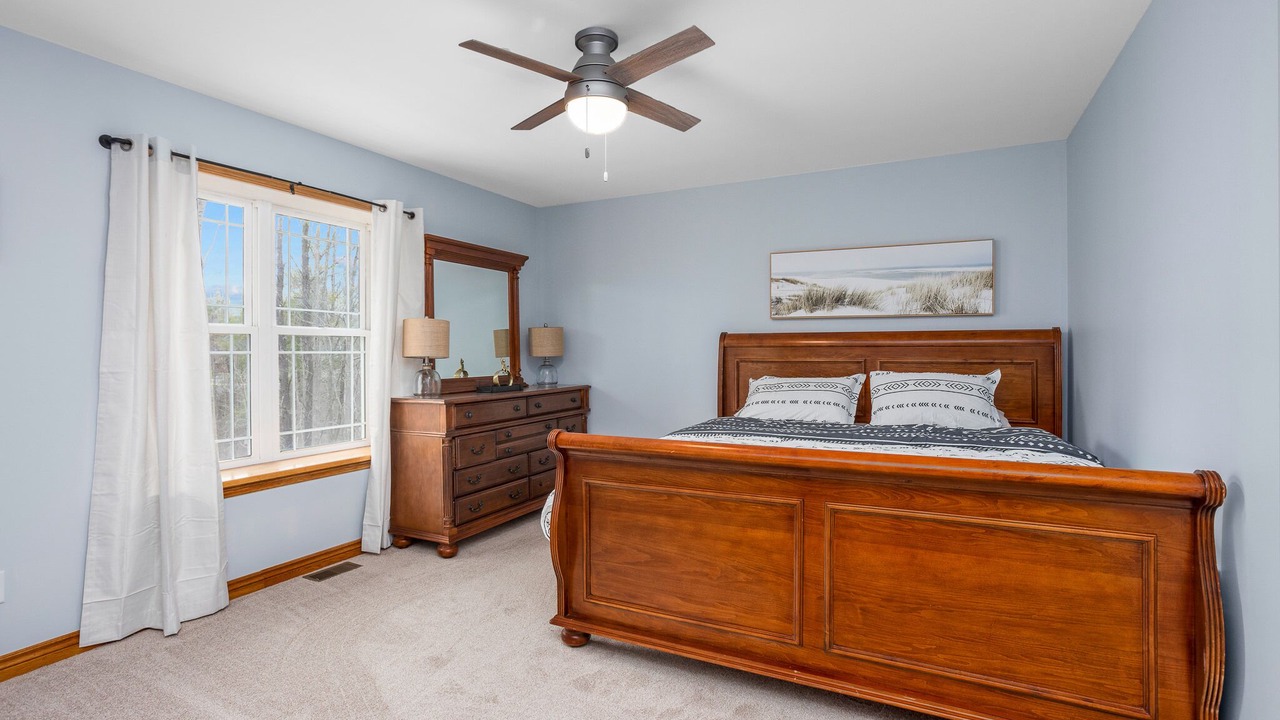 Photo of Bedroom in Watkins Glen
