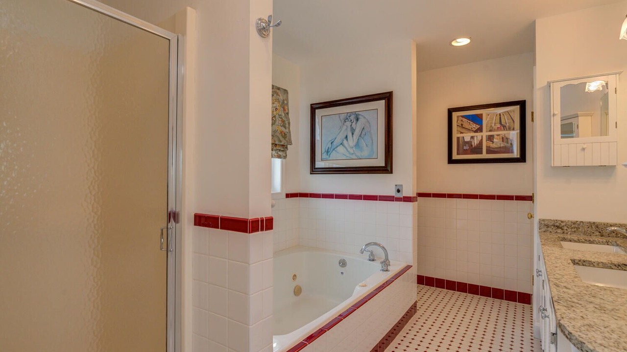 Photo of Bathroom in West Paris