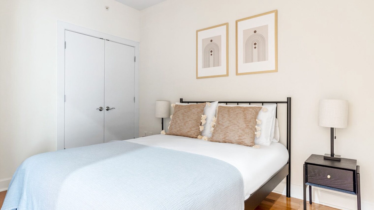 Photo of Bedroom in Mount Vernon Triangle