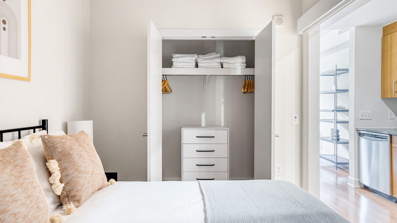 Photo of Bedroom in Mount Vernon Triangle