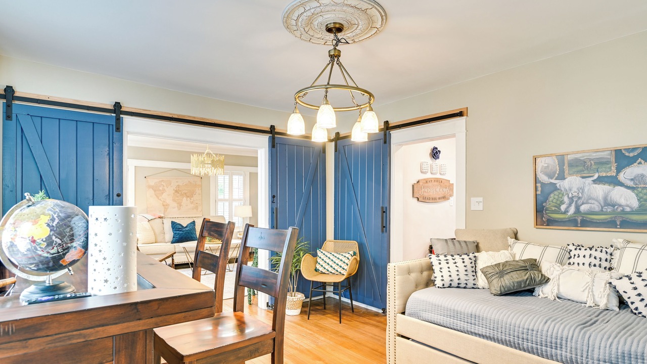 Photo of Livingroom in Glens Falls