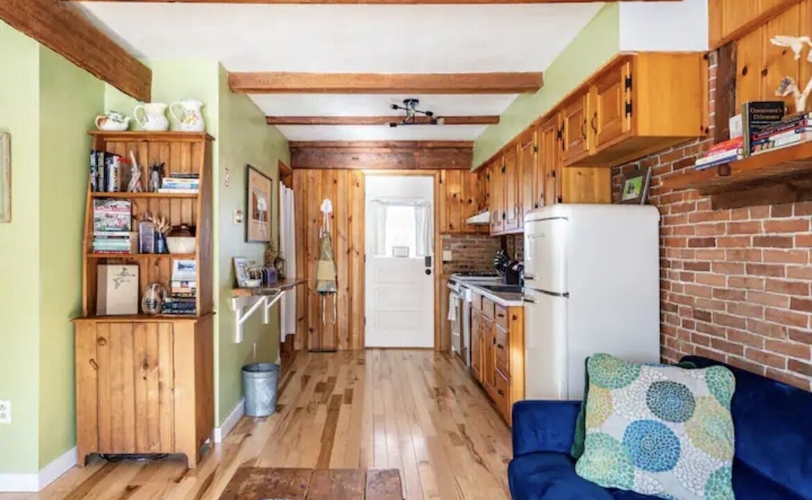 Photo of Livingroom in Chittenden County