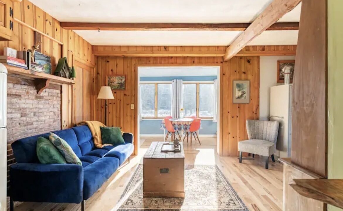 Photo of Livingroom in Chittenden County
