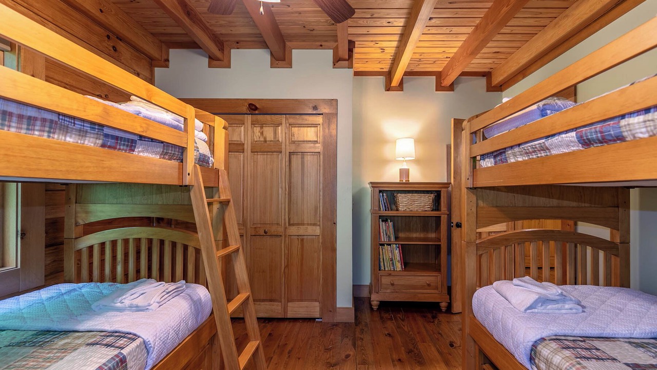 Photo of Bedroom in Frank