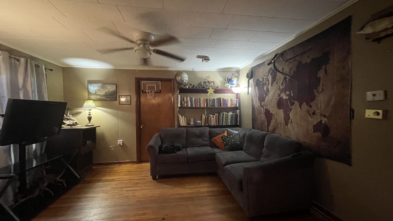 Photo of Livingroom in Elton