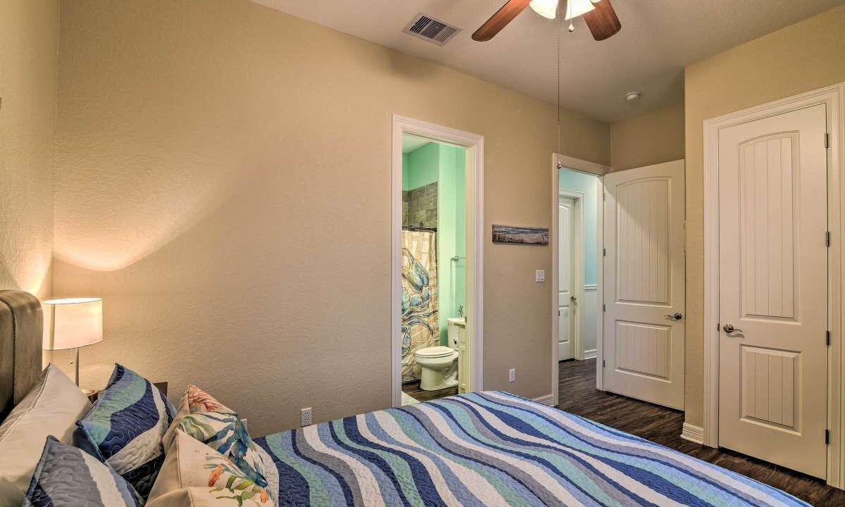 Photo of Bedroom in Surfside Beach