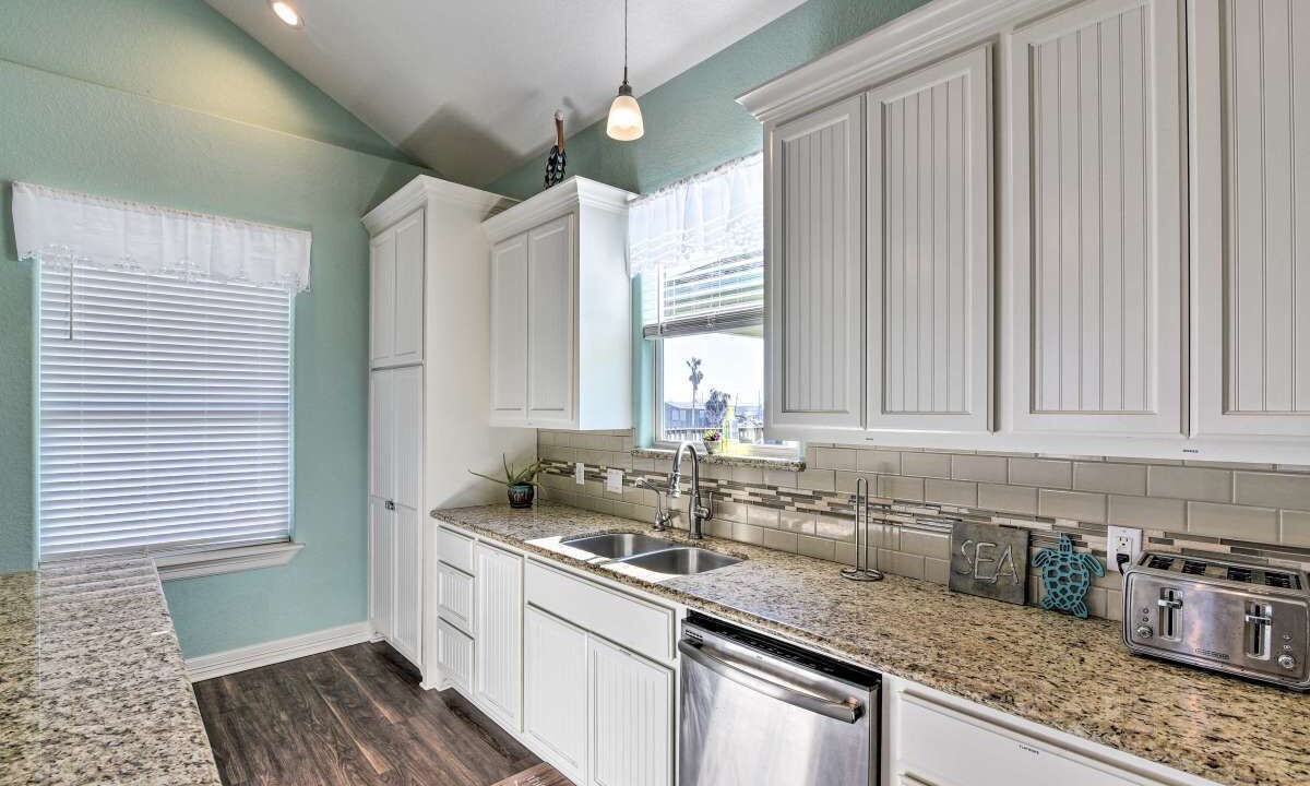 Photo of Kitchen in Surfside Beach