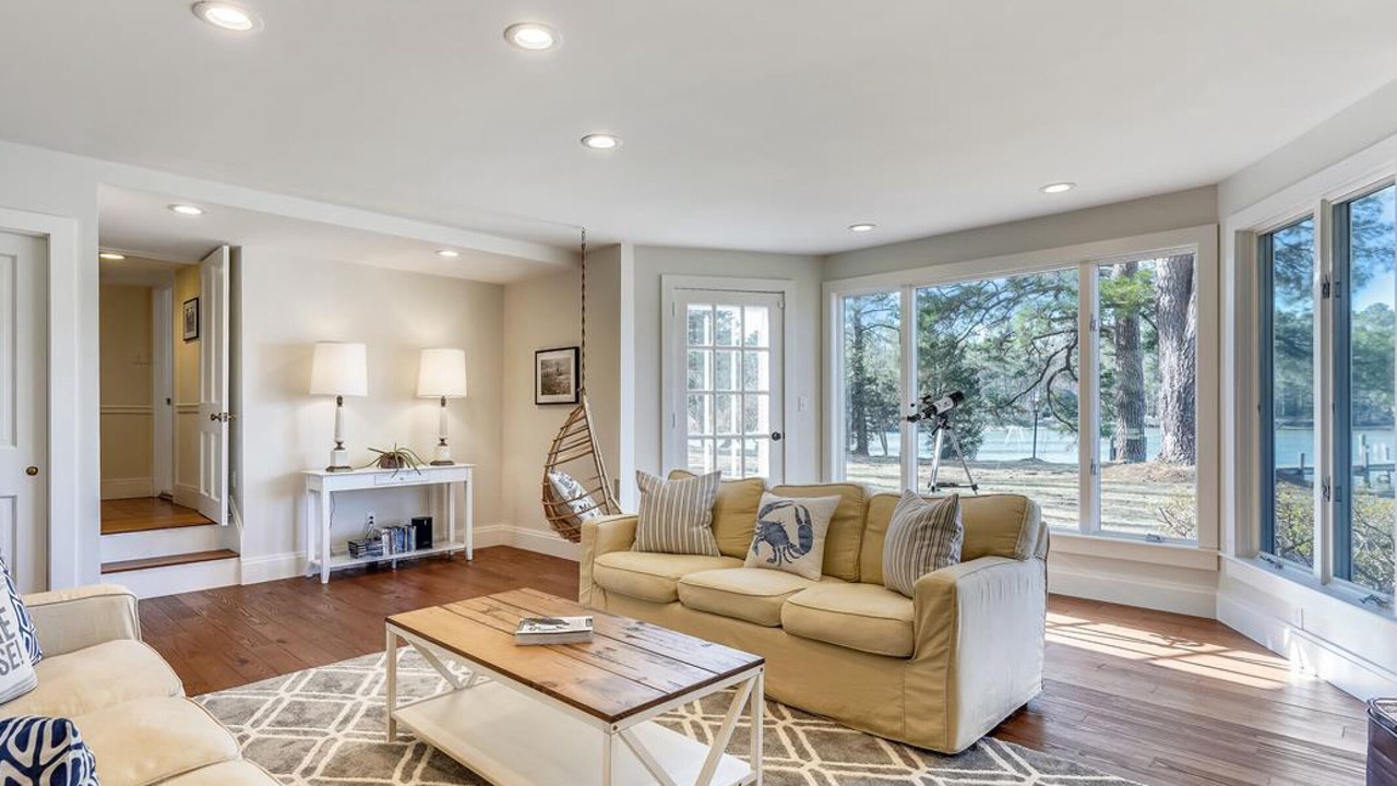 Photo of Livingroom in Royal Oak