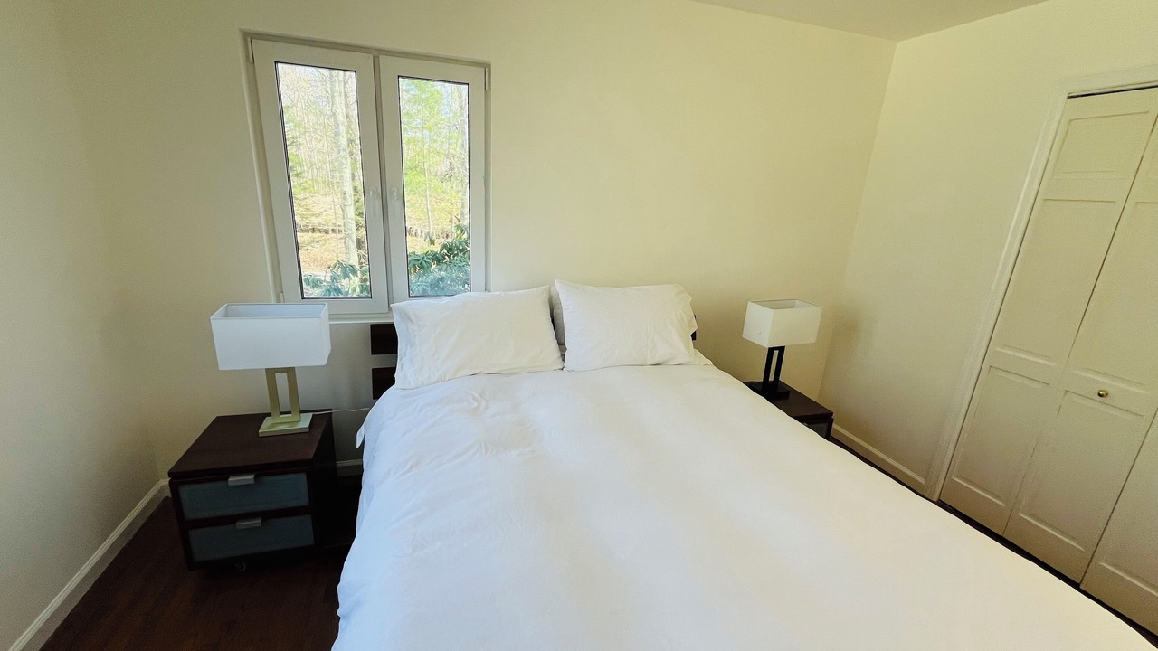 Photo of Bedroom in Water Mill