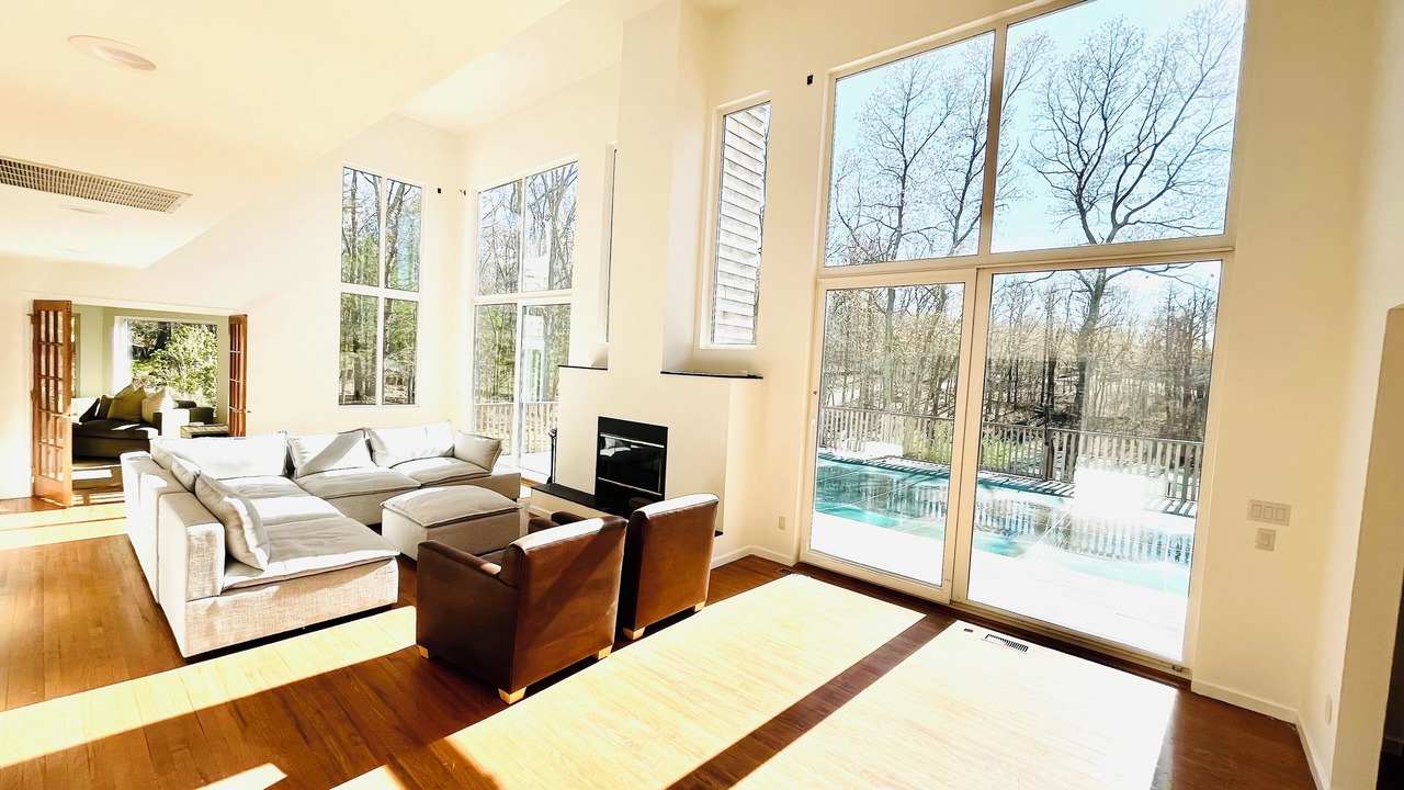Photo of Livingroom in Water Mill