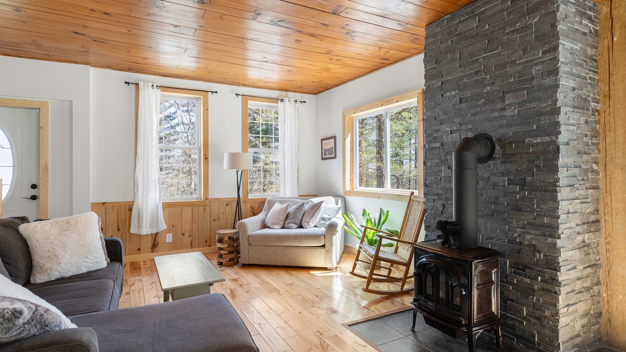Photo of Livingroom in Moretown