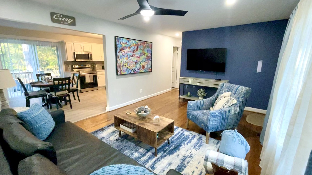 Photo of Livingroom in Cary
