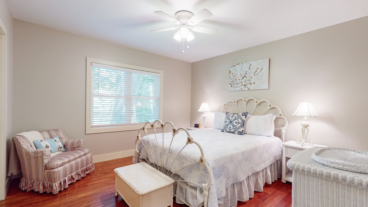 Photo of Bedroom in Flat Rock