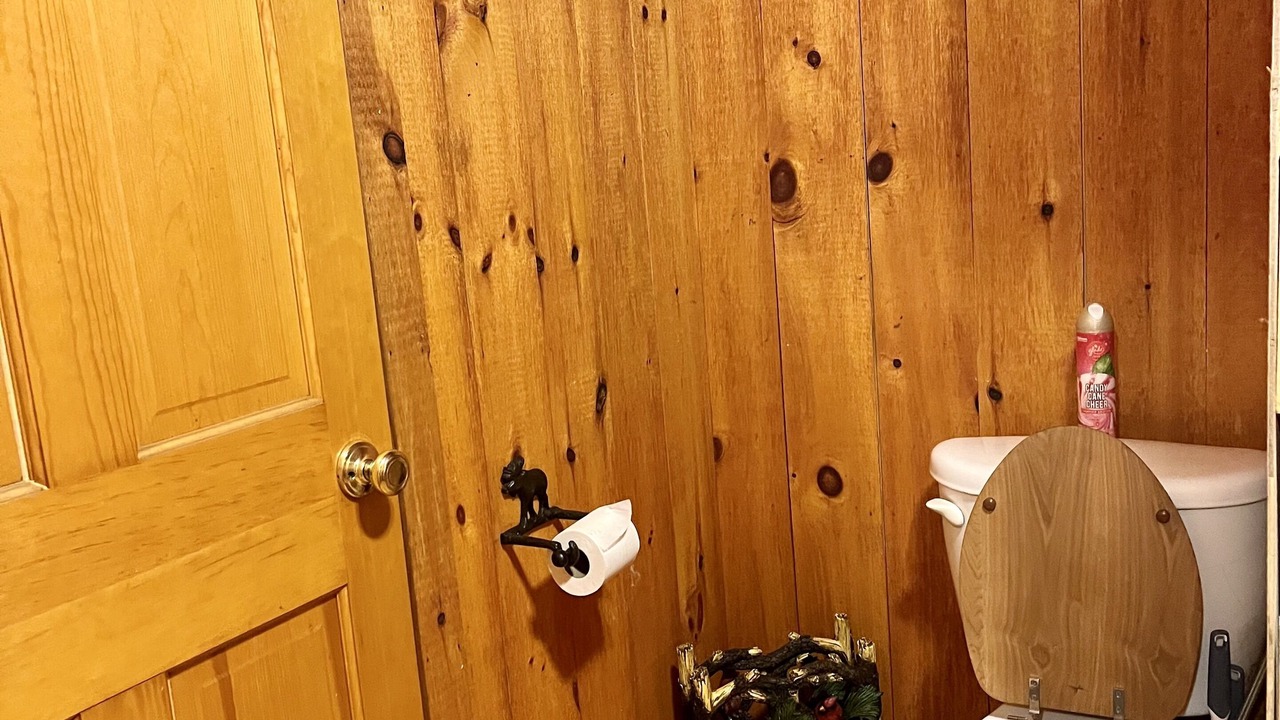 Photo of Bathroom in Errol