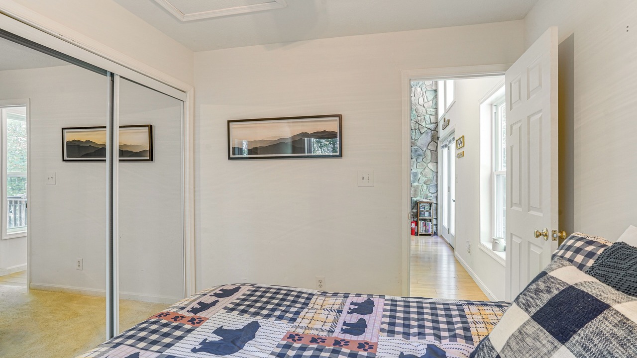 Photo of Bedroom in New Market