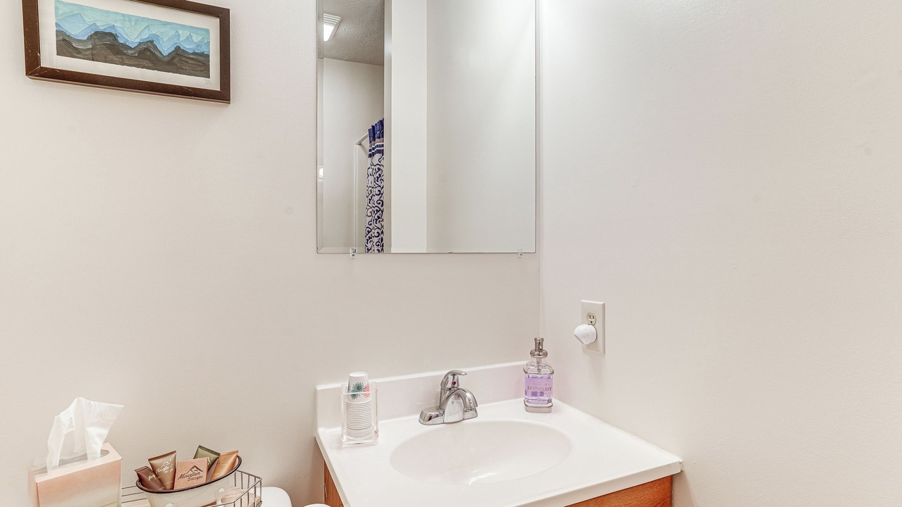 Photo of Bathroom in New Market