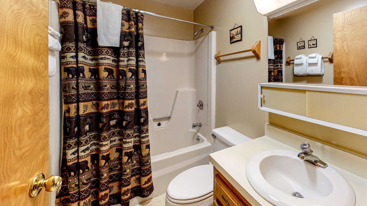 Photo of Bathroom in Warren