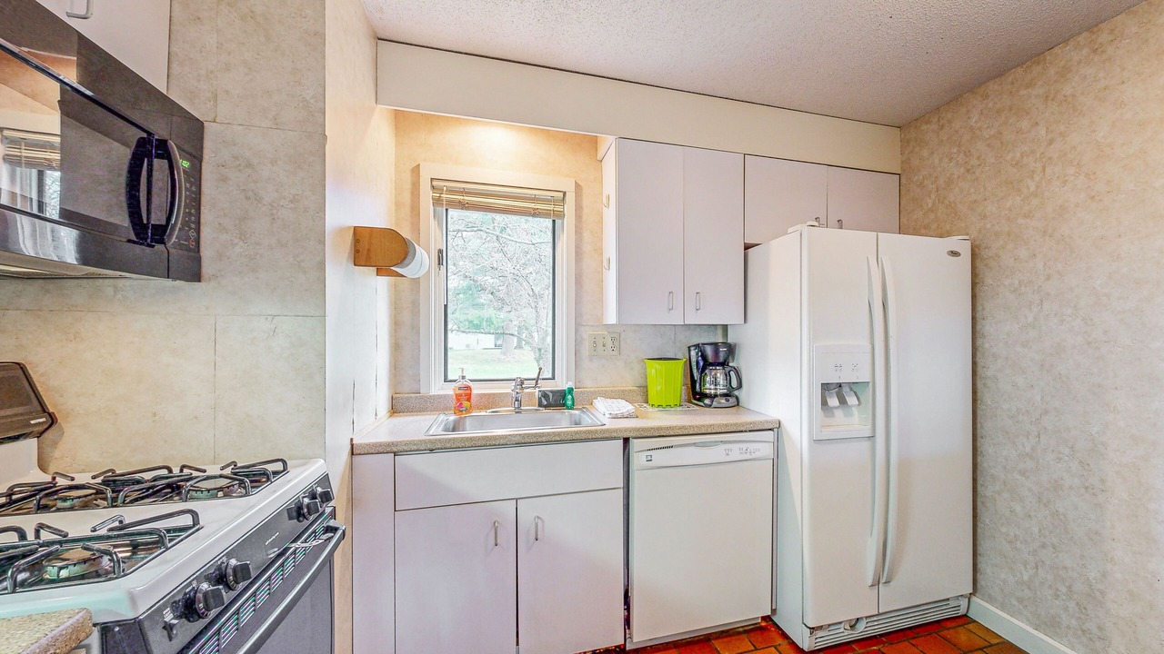 Photo of Kitchen in Stowe Area