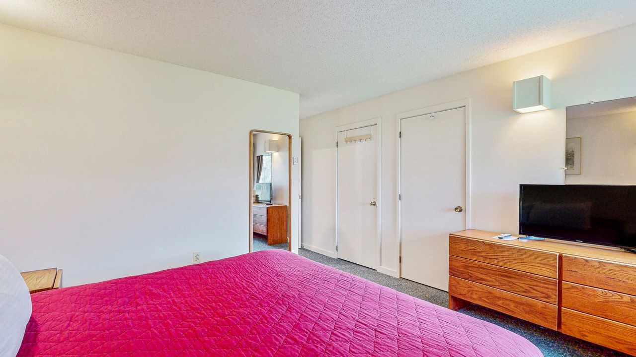 Photo of Bedroom in Stowe Area