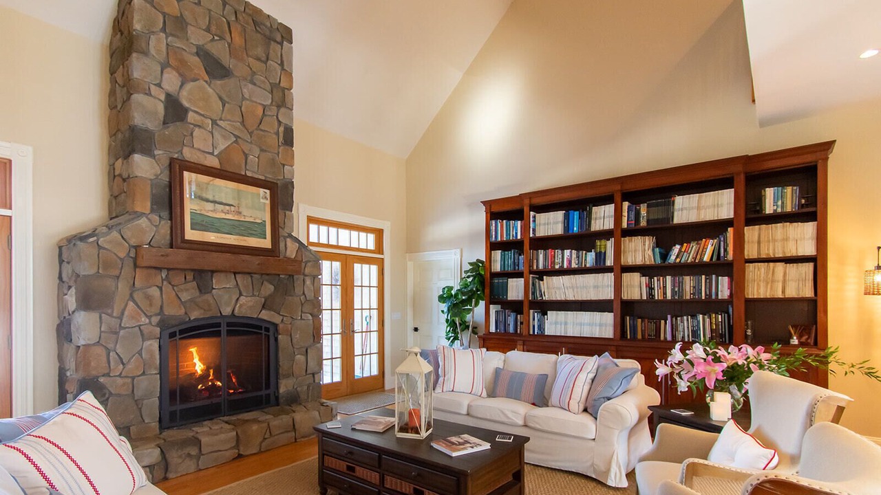 Photo of Livingroom in Lincolnville