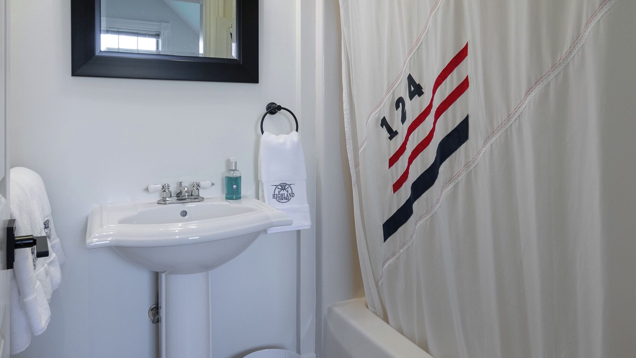 Photo of Bathroom in Lincolnville