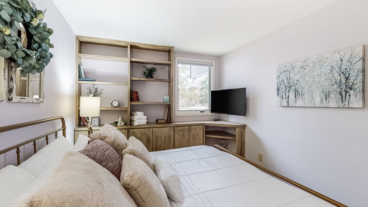 Photo of Bedroom in Warren