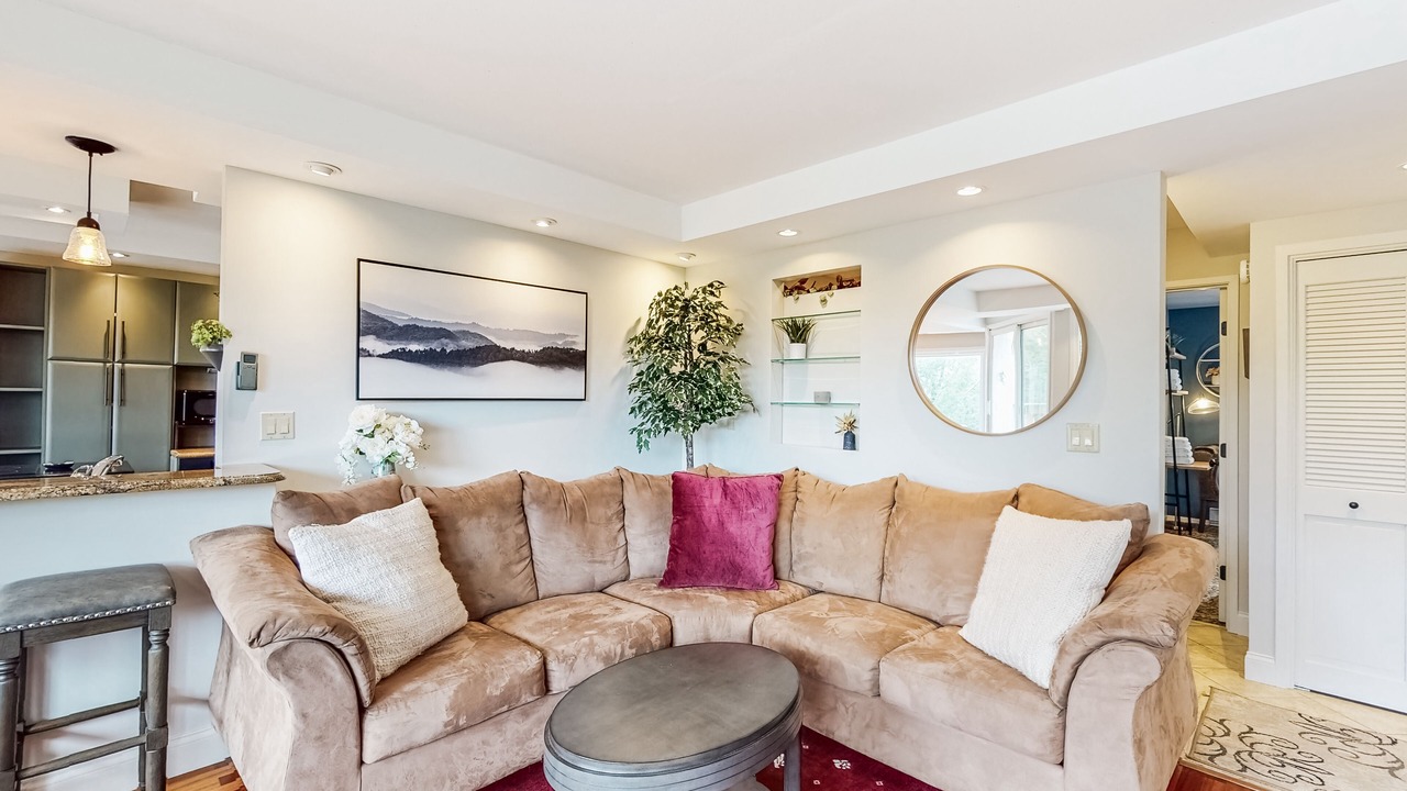 Photo of Livingroom in Warren