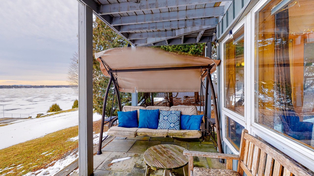 Photo of Patio Balcony in Schuyler Falls