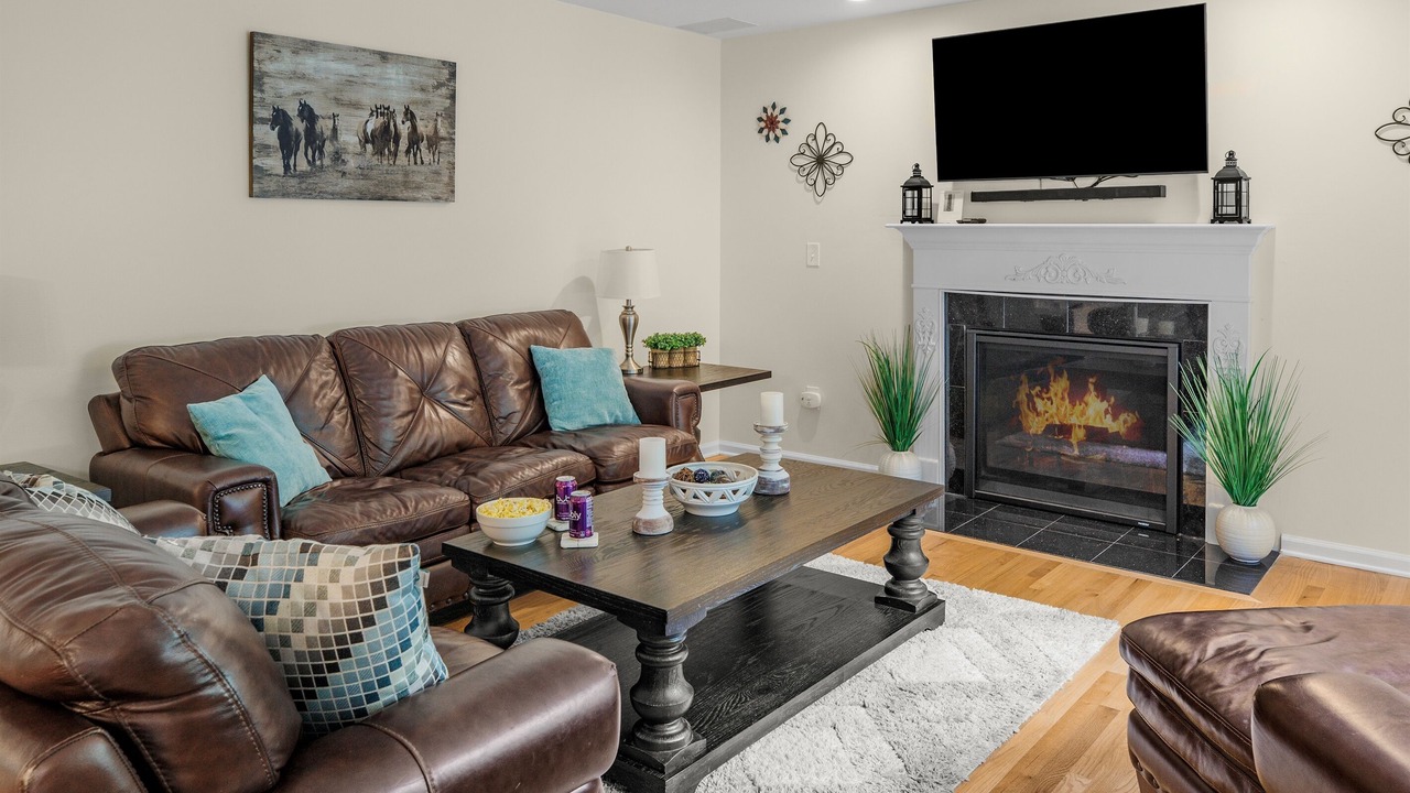Photo of Livingroom in Schuylerville
